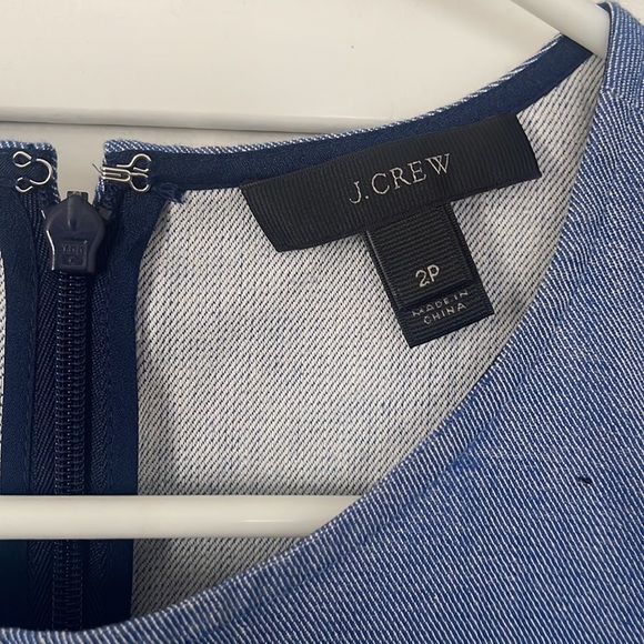 J Crew Women's Chambray Scalloped with Grommets Sleeveless Cotton Top Size 2P - Picture 4 of 7